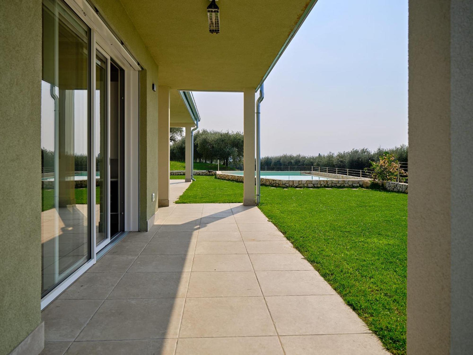 Villa Sunny Lake Suites 巴多利诺 外观 照片