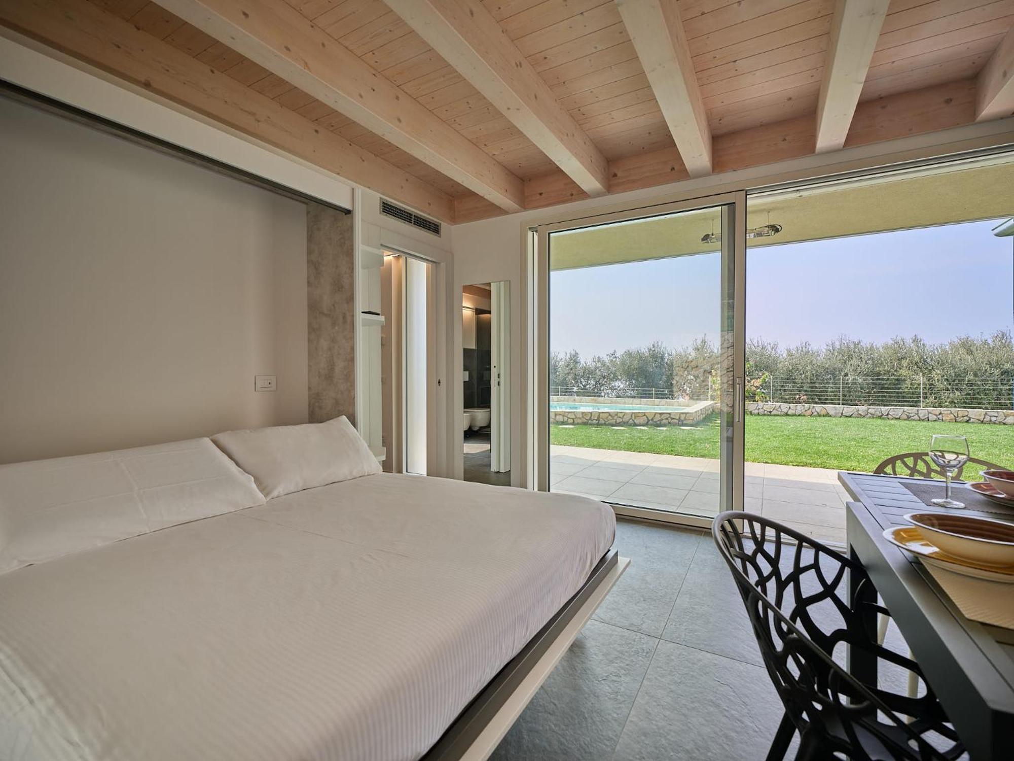 Villa Sunny Lake Suites 巴多利诺 外观 照片