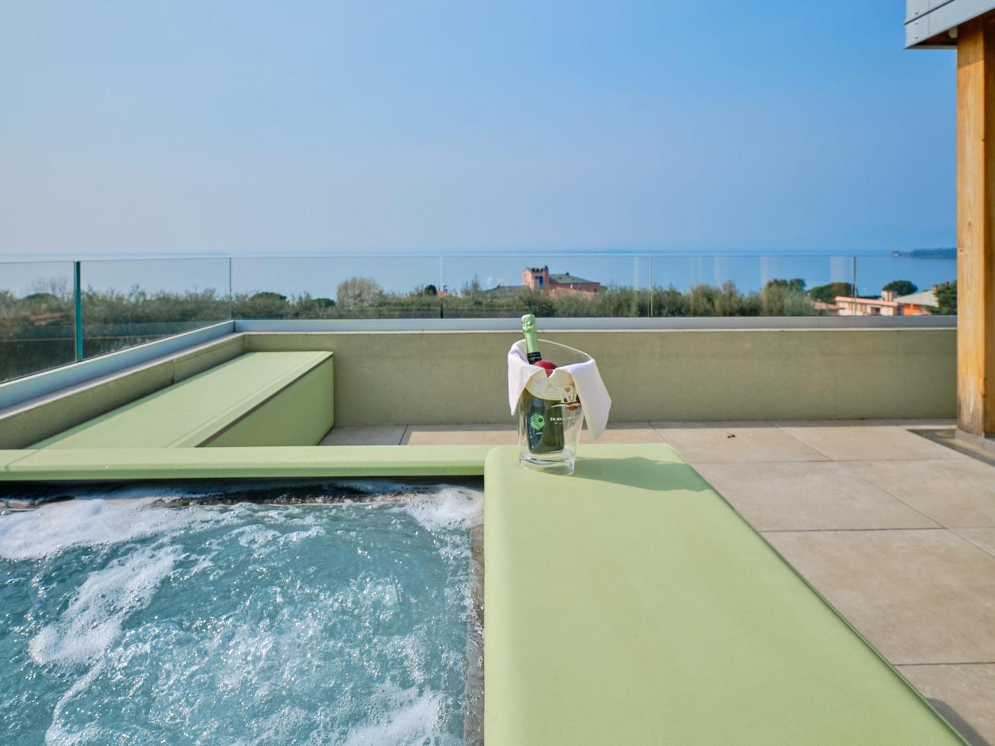 Villa Sunny Lake Suites 巴多利诺 外观 照片