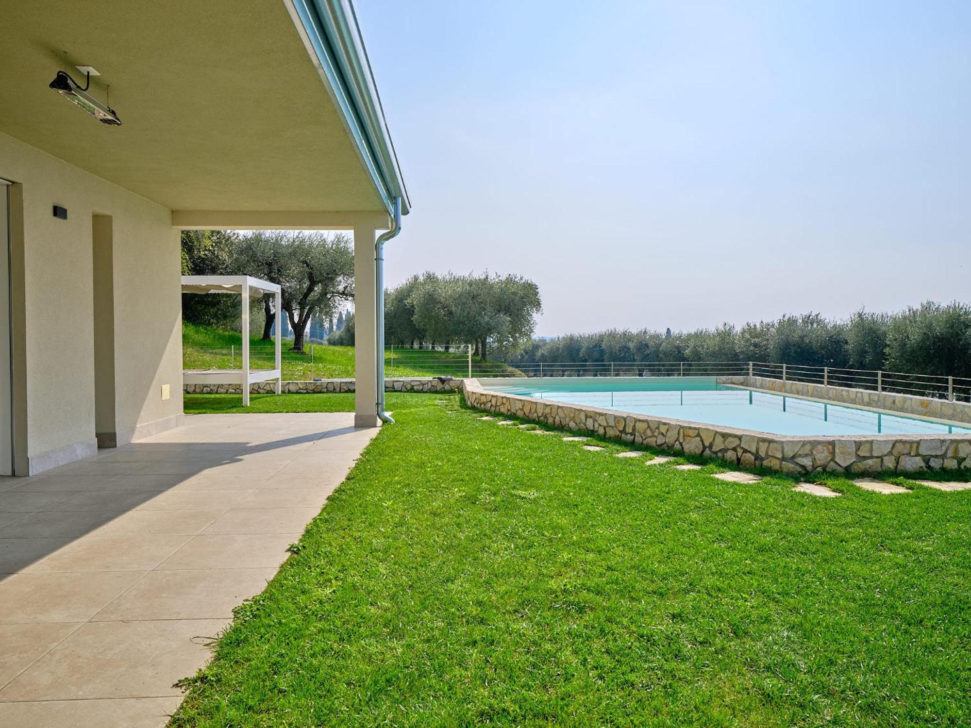 Villa Sunny Lake Suites 巴多利诺 外观 照片