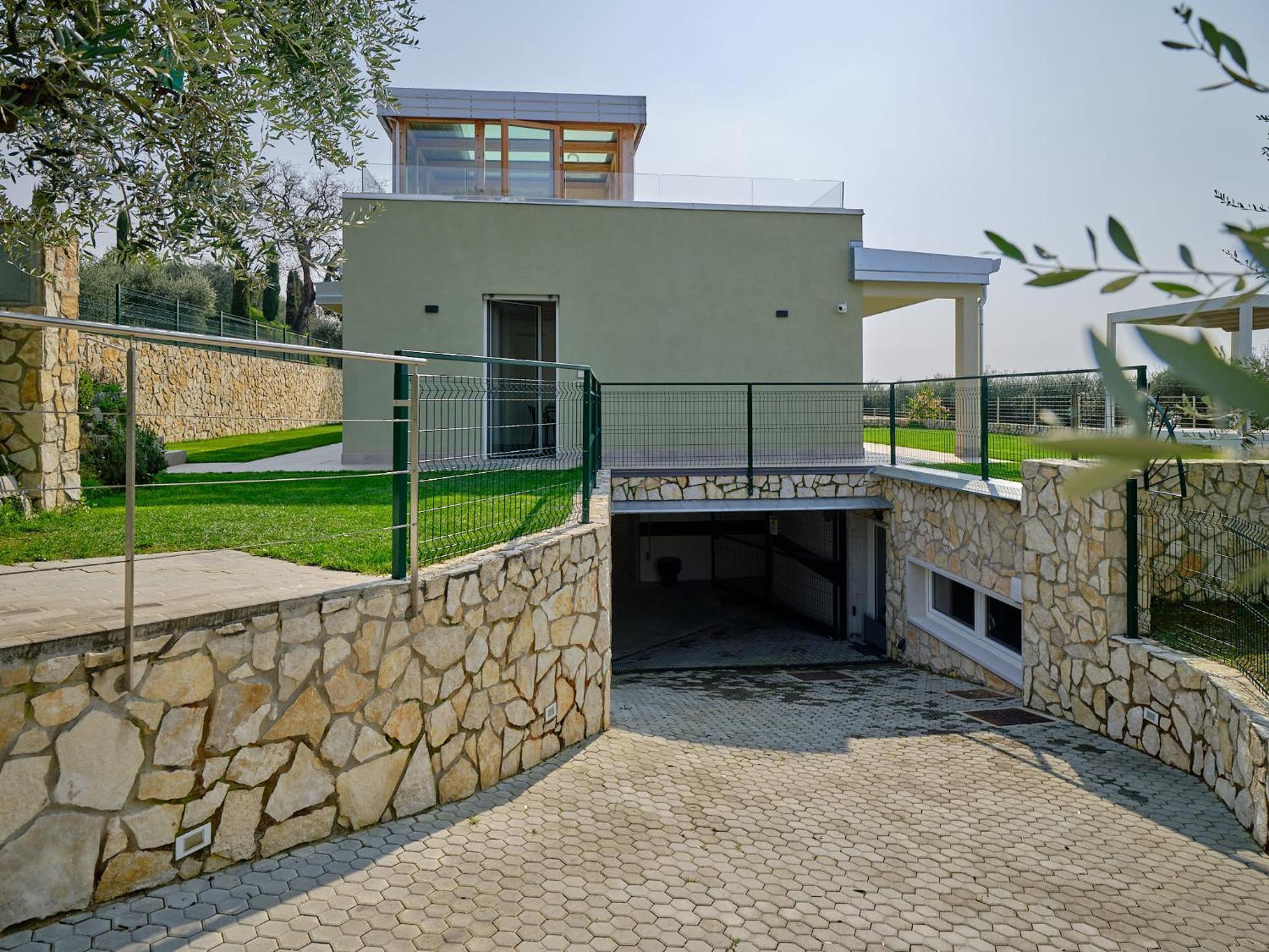 Villa Sunny Lake Suites 巴多利诺 外观 照片